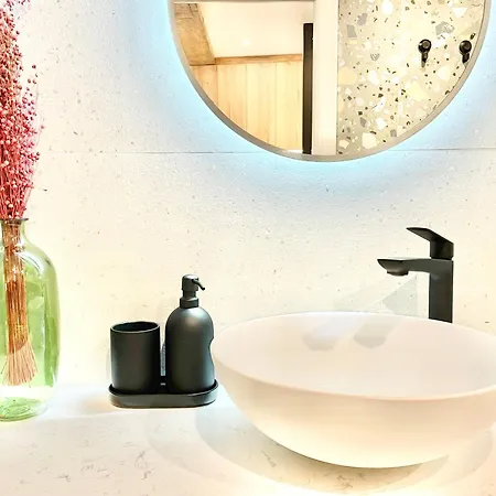 El Carbayonin شقة *