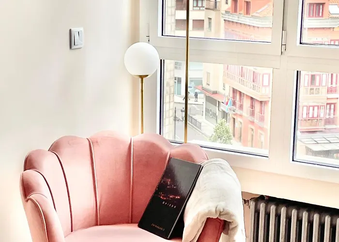 El Carbayonin Apartment *